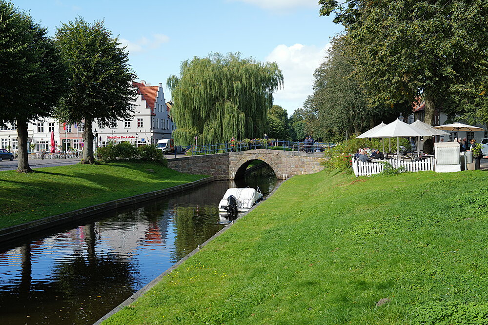 Ved kanal