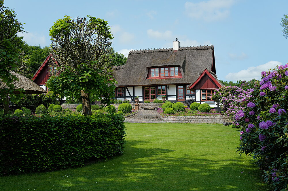 Smukt hus med have