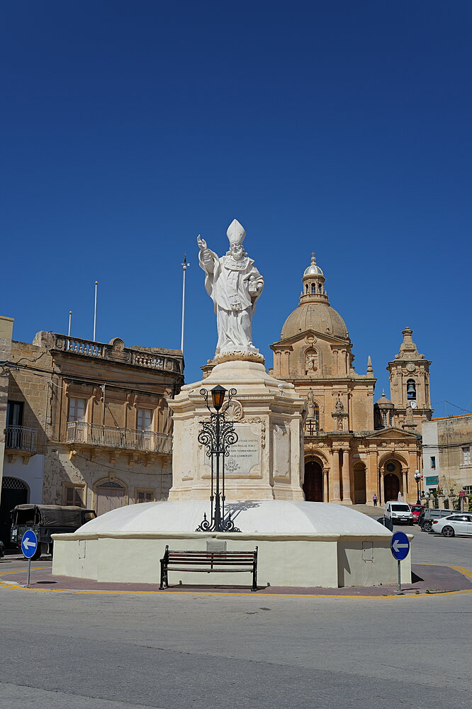 Bispestatue