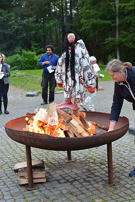 Bålet tændes